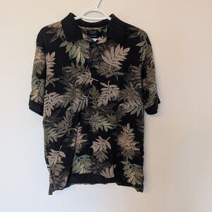 Izod Golf, Polo, leaves printed , tan green and black, Size Medium